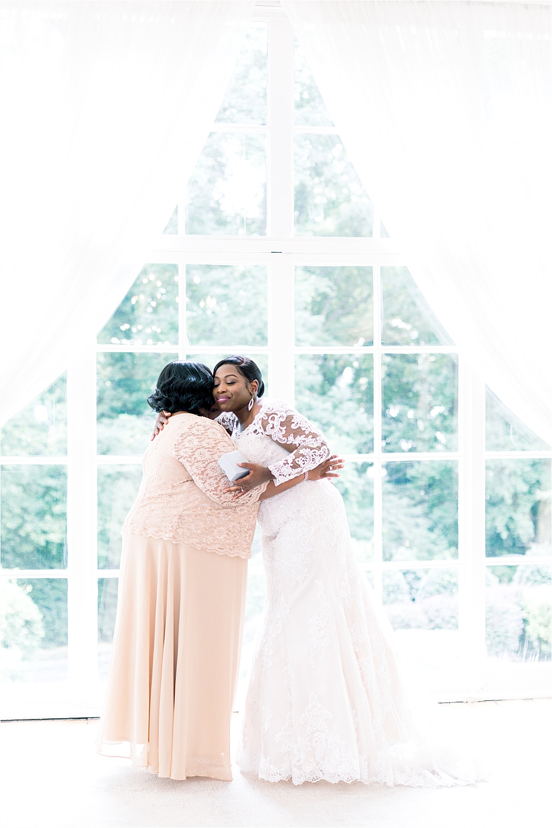 mom and daughter on wedding day_Photos by Leigh Wolfe, Atlanta's Top Wedding Photographer