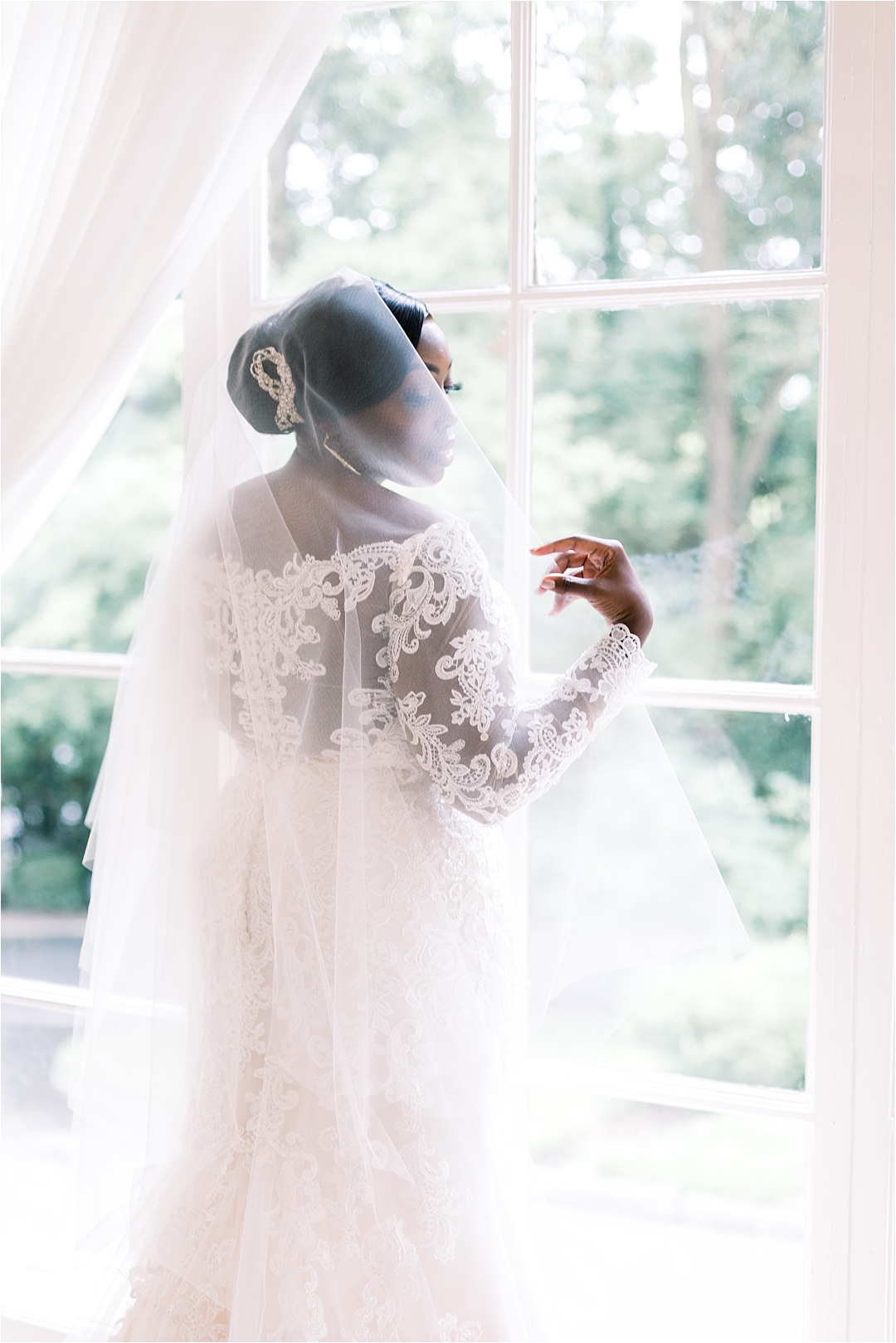 stunning bridal portraits_Photos by Leigh Wolfe, Atlanta's Top Wedding Photographer