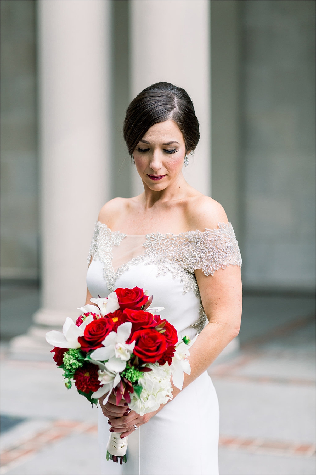classic bride with red flowers_Photos by Leigh Wolfe, Atlanta's top wedding photographer