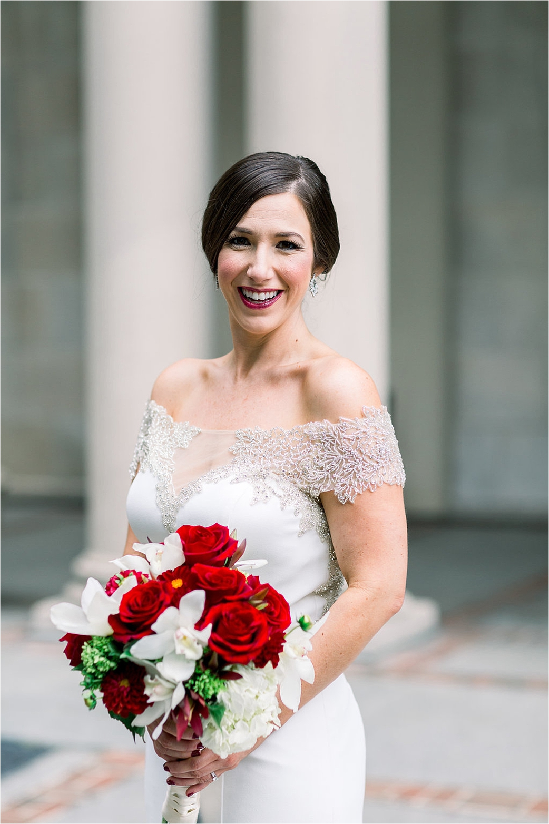 red flowers for classic bride_Photos by Leigh Wolfe, Atlanta's top wedding photographer