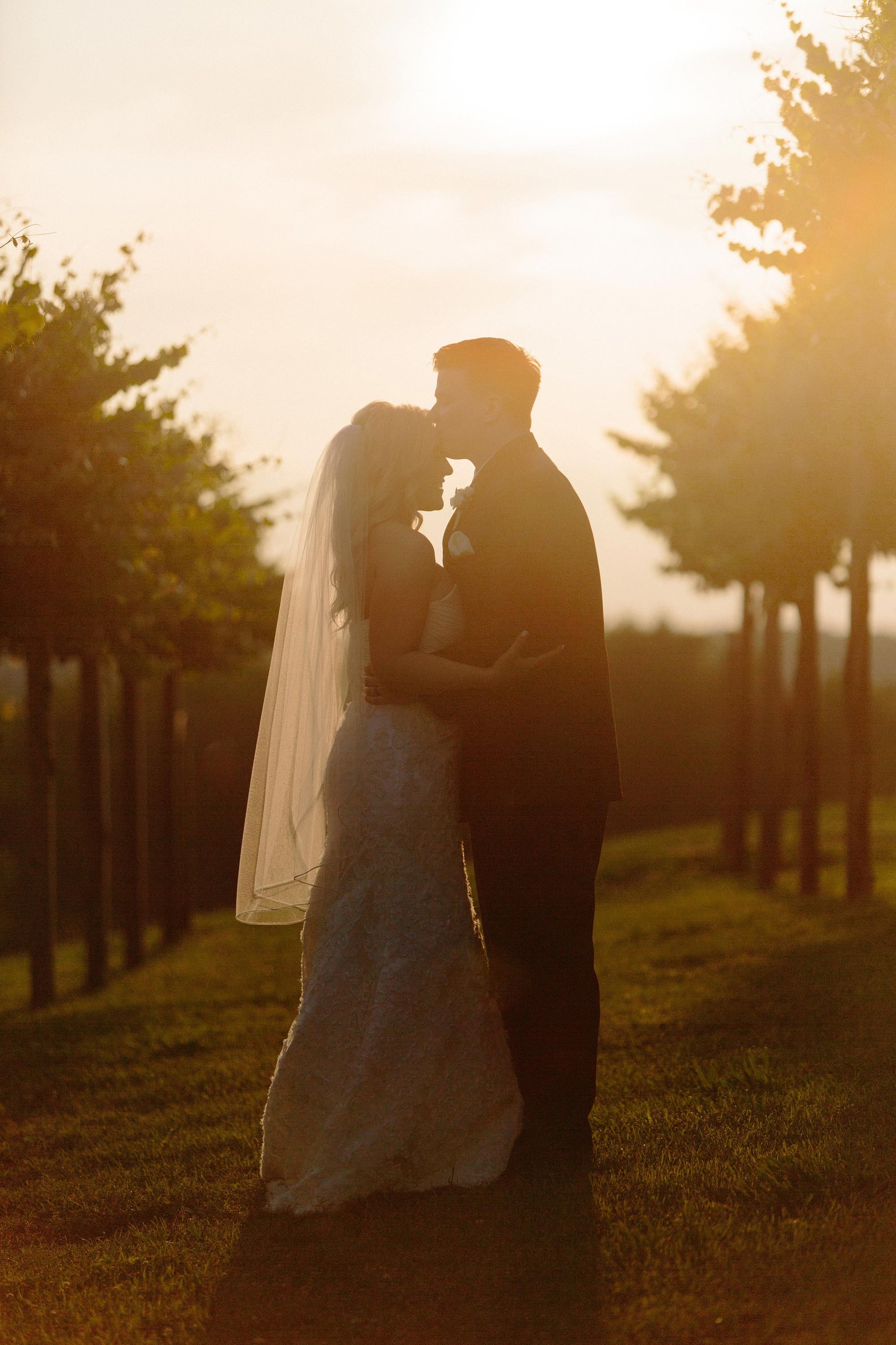 Tips for a Perfect First Look on Your Wedding Day_Top Wedding photographer leigh wolfe